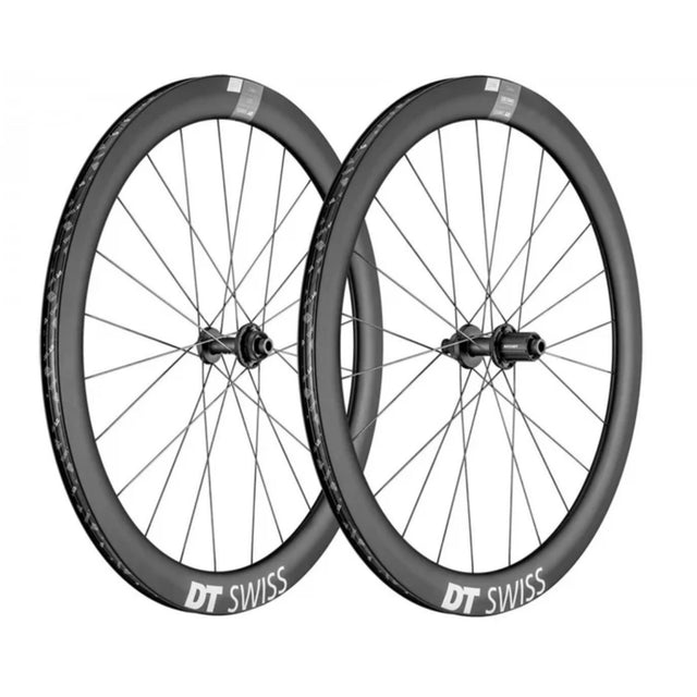 Ruote DT Swiss ARC 1600 Dicut in carbonio con profilo AERO+ e mozzi Ratchet.