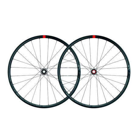 Ruote Fulcrum Racing 500 DB per freni a disco con cerchio asimmetrico in alluminio.