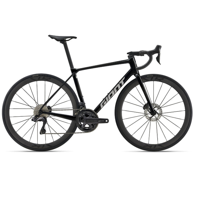 Bici da corsa Giant TCR Advanced Pro 0 KOM telaio integrato aerodinamico.
