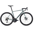 Bici da corsa Giant TCR Advanced 0 Pro Compact con sistema tubeless e telaio aero.