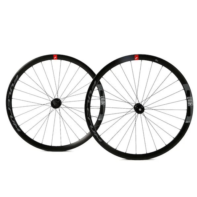 Ruote Fulcrum Racing 800 DB in alluminio per freni a disco con tecnologia tubeless ready.