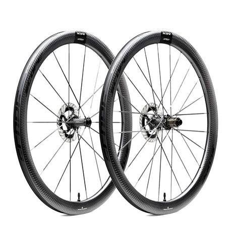 Ruote Scope Artech 4.A con profilo in carbonio biomimetico e mozzi Diamond Ratchet.